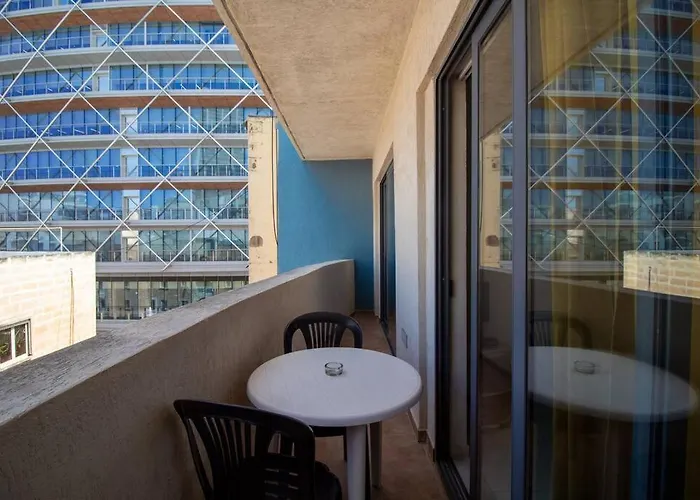 Modern In The Heart Of Maltese Nightlife *