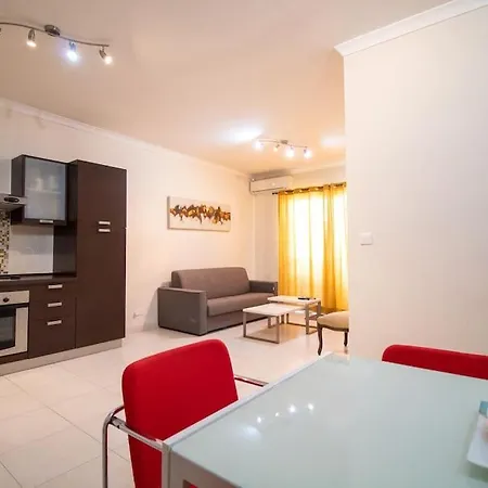 Modern In The Heart Of Maltese Nightlife * San Ġiljan